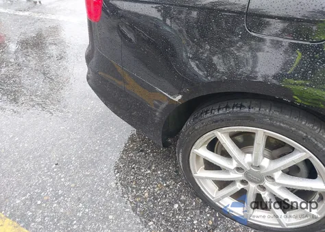 2015 Audi A4 2.0T Premium z USA, uszkodzony, nr VIN WAUAFAFL9FN016619